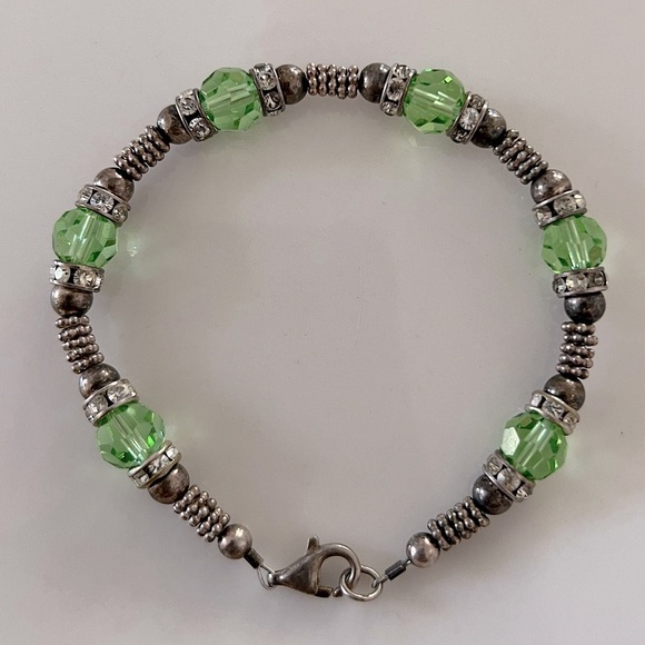 Green & Silver Beaded Bracelet - Picture 7 of 7